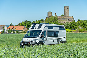 la strada Avanti EBF: Außenaufnahme Front Fahrerseite, 300 dpi